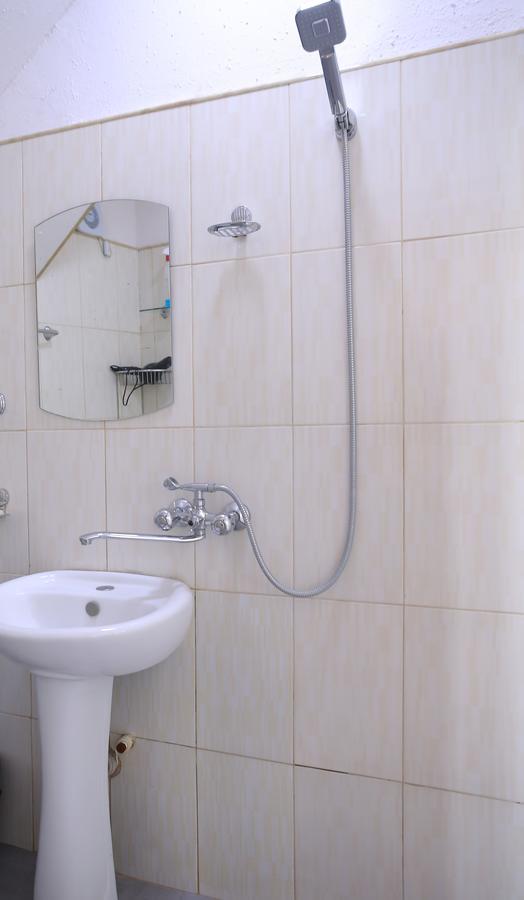 Metekhi Ubani'S Guesthouse Tbilisi Eksteriør bilde
