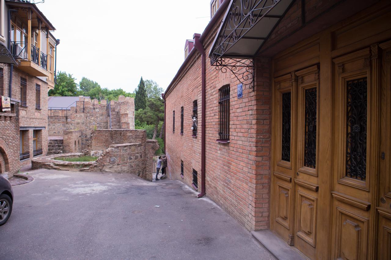 Metekhi Ubani'S Guesthouse Tbilisi Eksteriør bilde