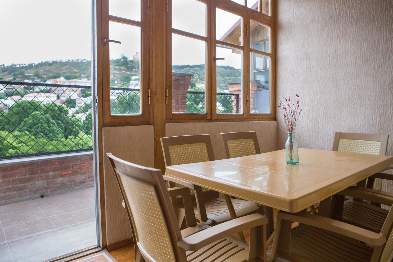 Metekhi Ubani'S Guesthouse Tbilisi Eksteriør bilde